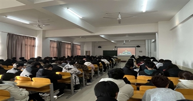  经管师生参加中国经济大讲堂线上培训