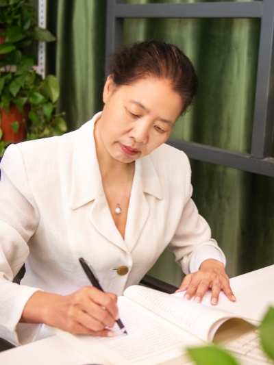 马克思主义学院教师--周秀娟