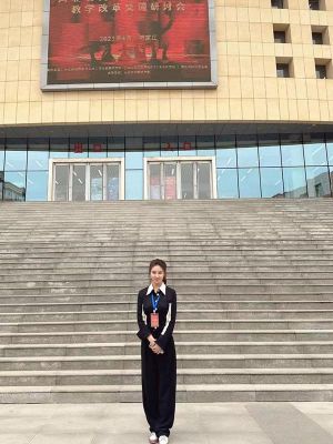 常务副院长--展烨